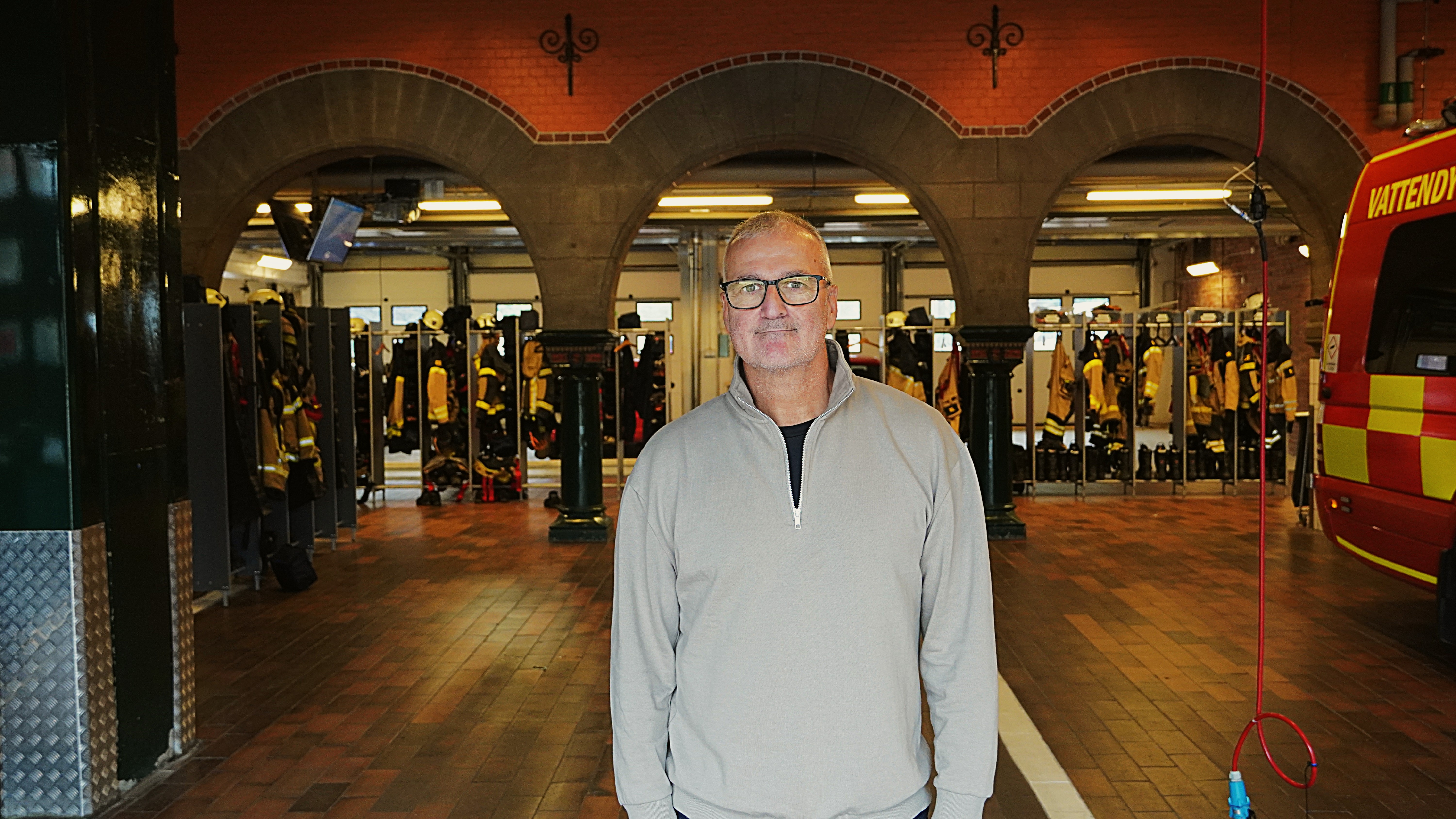 Attila Webb Rsyd Liten